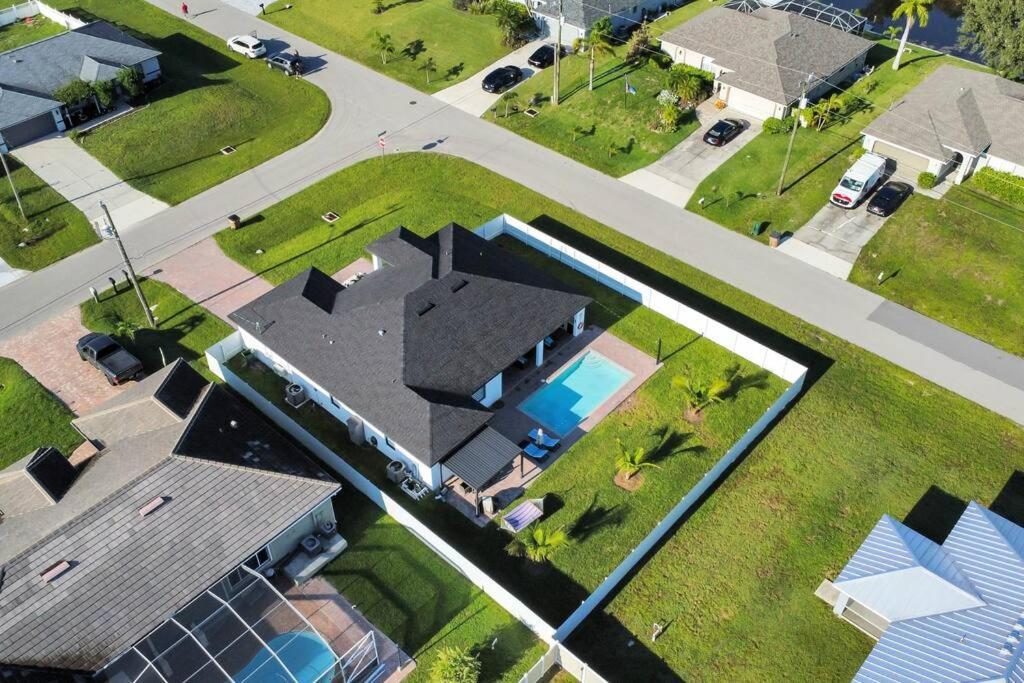 Casa Sevilla, Heated Pool, Sleeps 9, 4B3B เคปคอรัล ภายนอก รูปภาพ