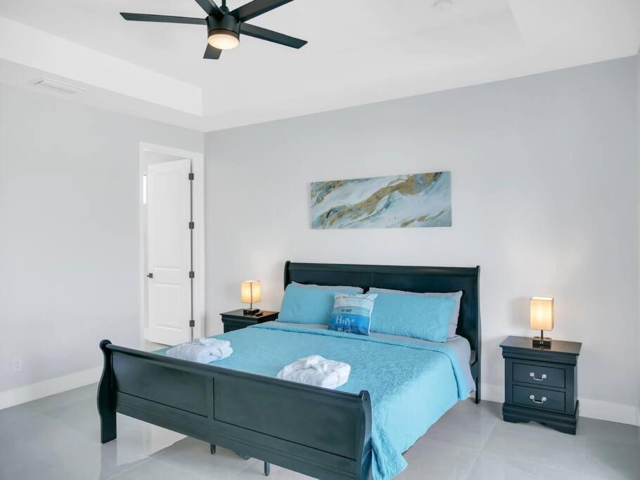 Casa Sevilla, Heated Pool, Sleeps 9, 4B3B เคปคอรัล ภายนอก รูปภาพ